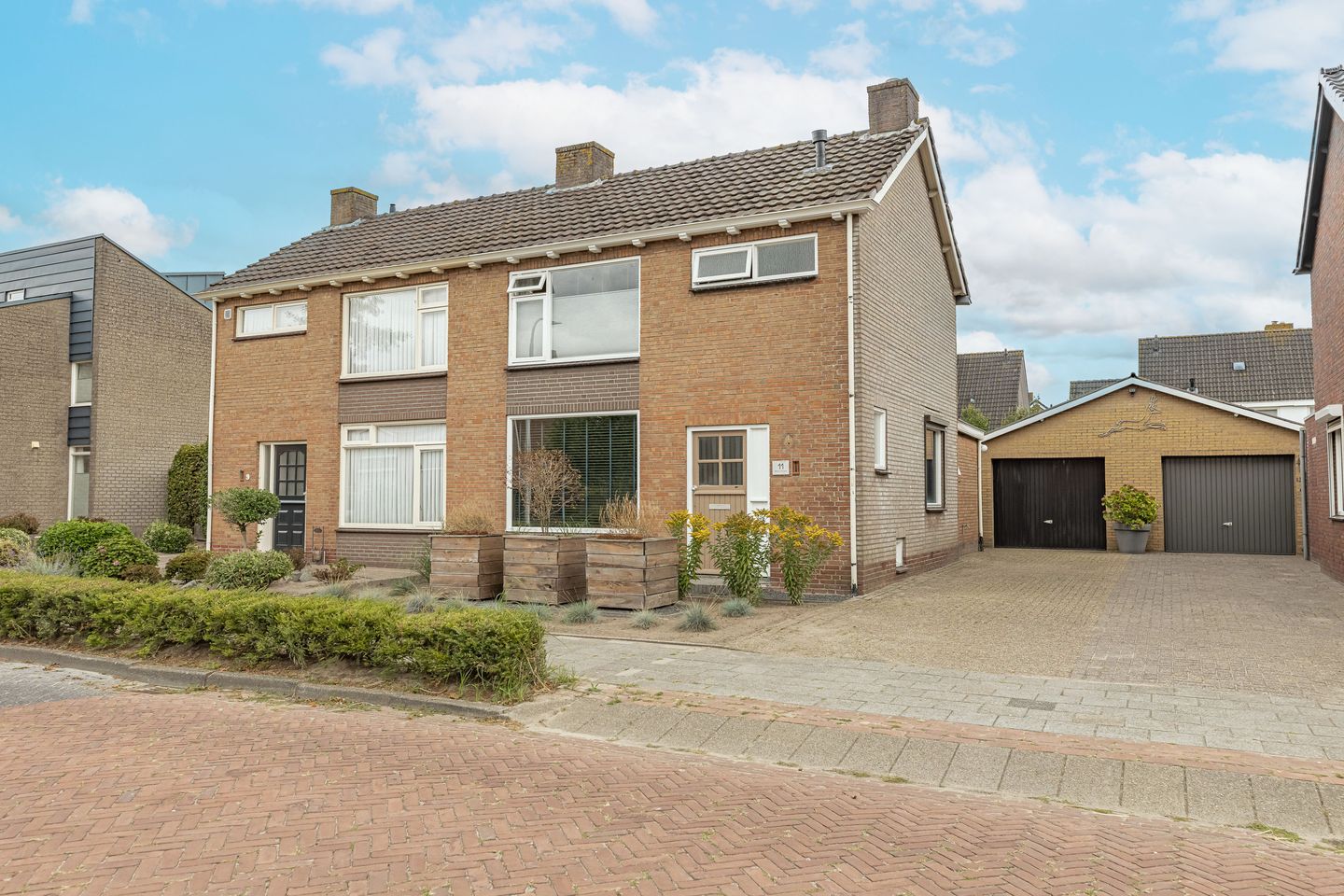 Photo 1 of Pastoor Bielarsstraat 11