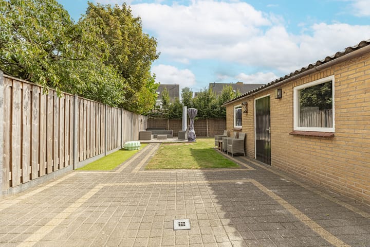 Photo 28 of Pastoor Bielarsstraat 11