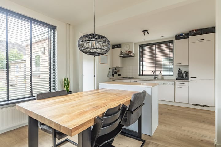 Photo 12 of Pastoor Bielarsstraat 11