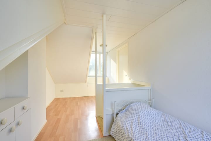 Foto 42 van Constant Erzeijstraat 5