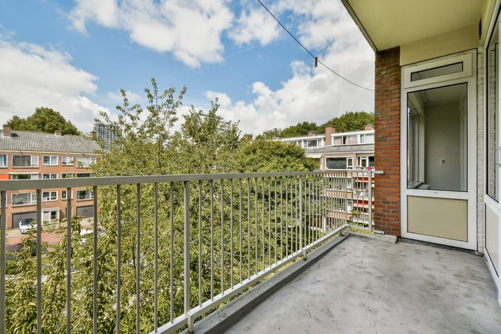 Photo 12 of Zuid-Hollandstraat 104-3