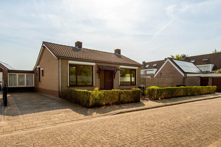 Foto 1 van Kloosterstraat 2