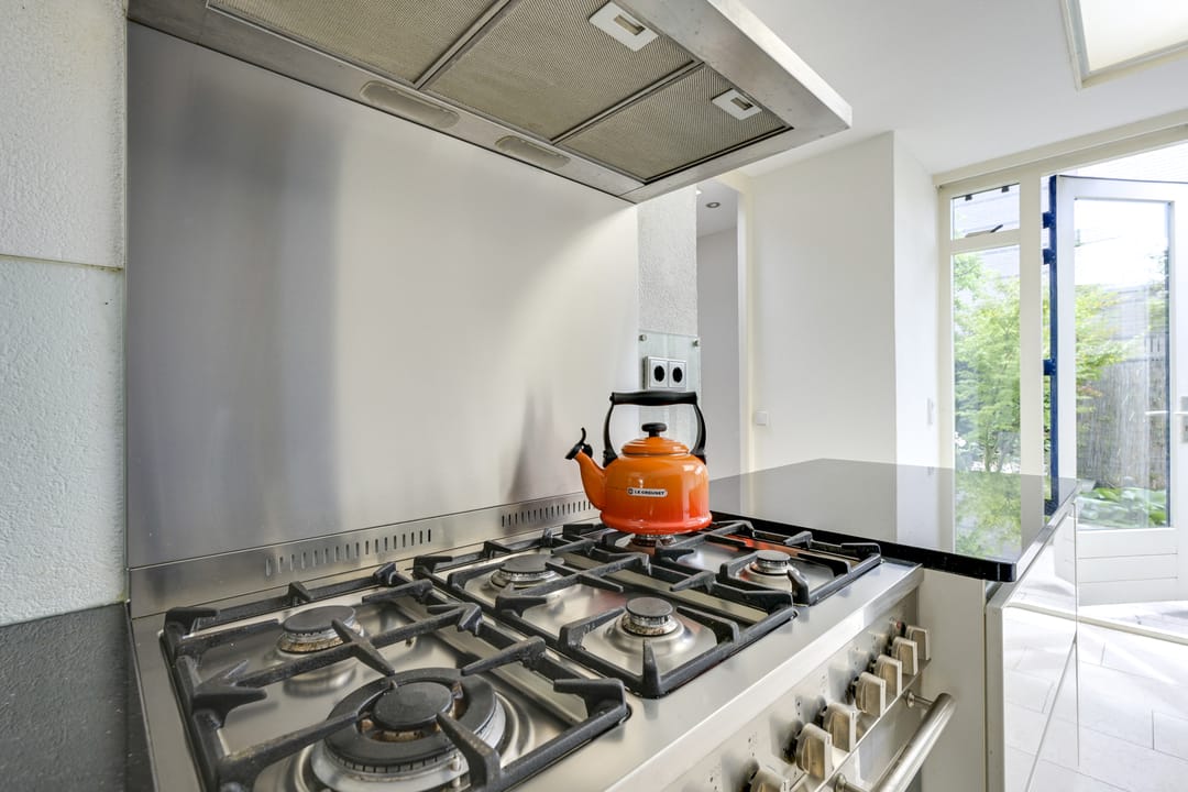 Foto 11 van Aartsbisschop Romerostraat 592