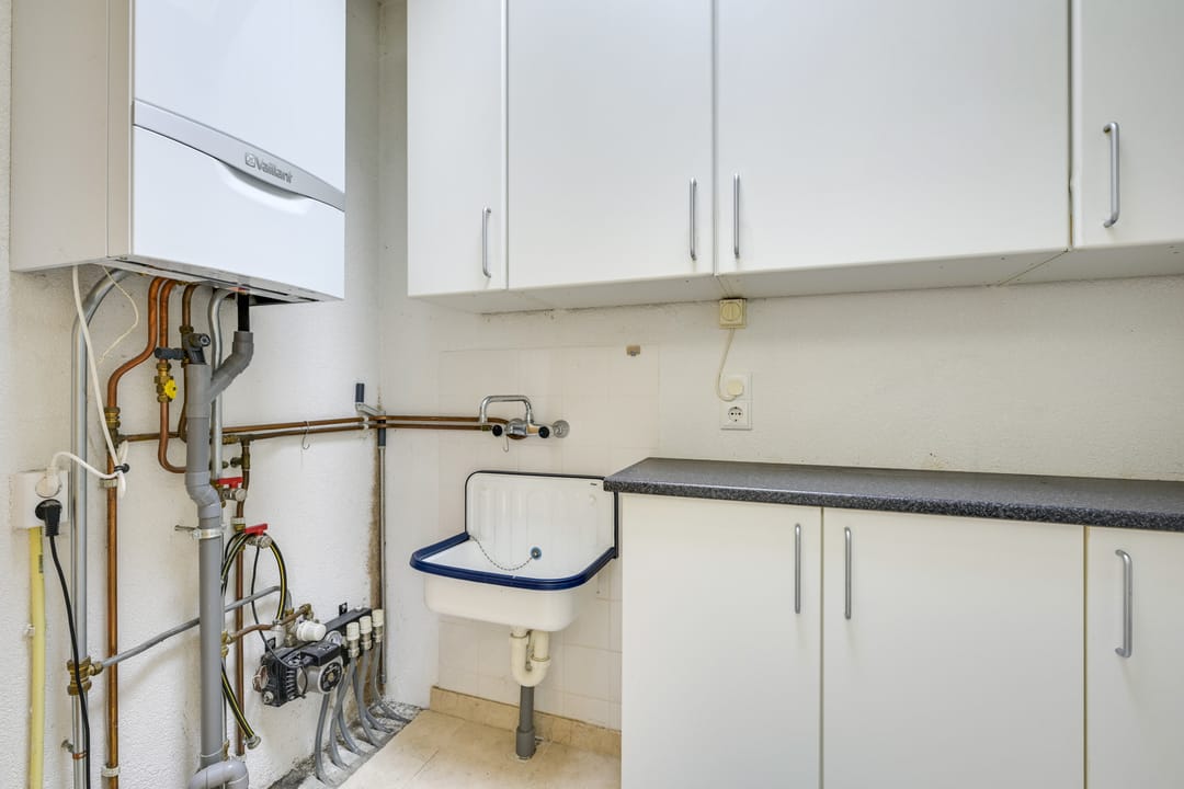 Foto 13 van Aartsbisschop Romerostraat 592