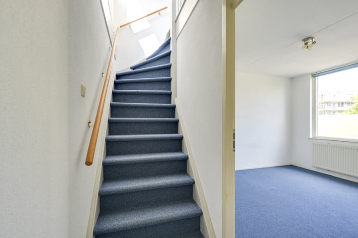 Foto 29 van Aartsbisschop Romerostraat 592