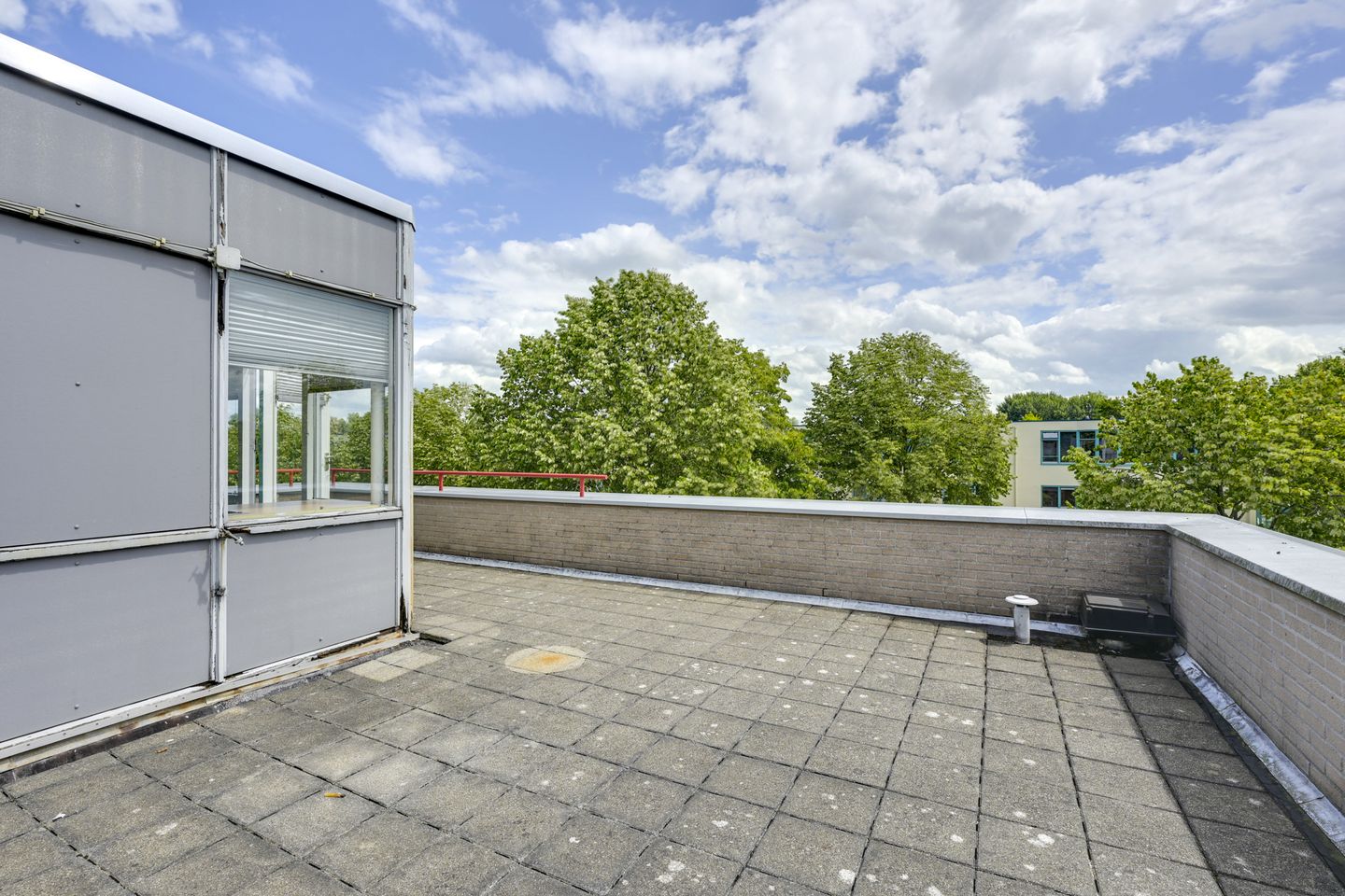 Foto 35 van Aartsbisschop Romerostraat 592