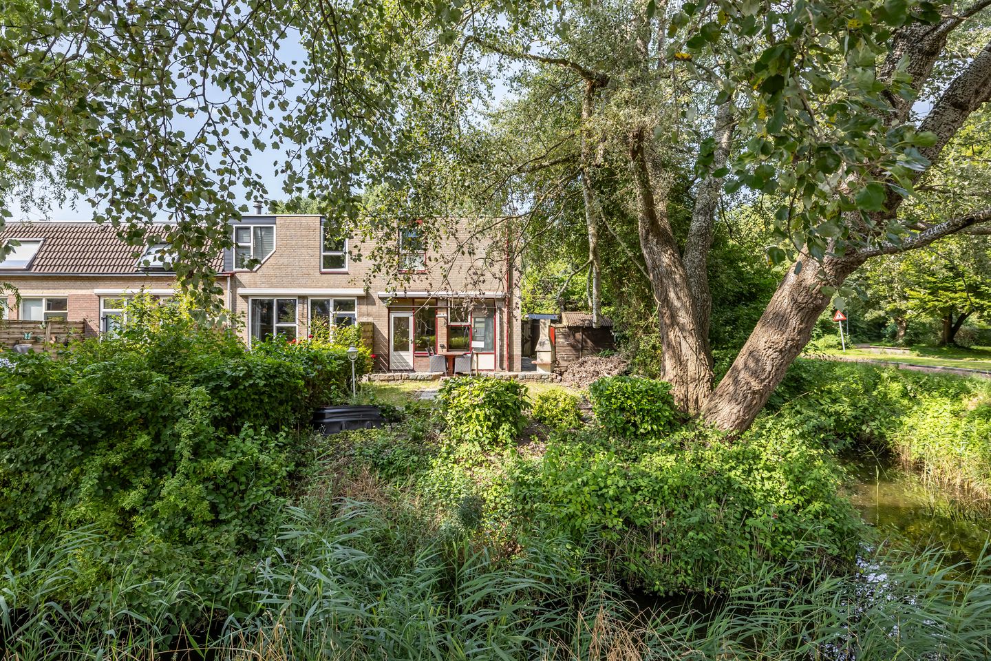 Foto 1 van Edzemaheerd 38