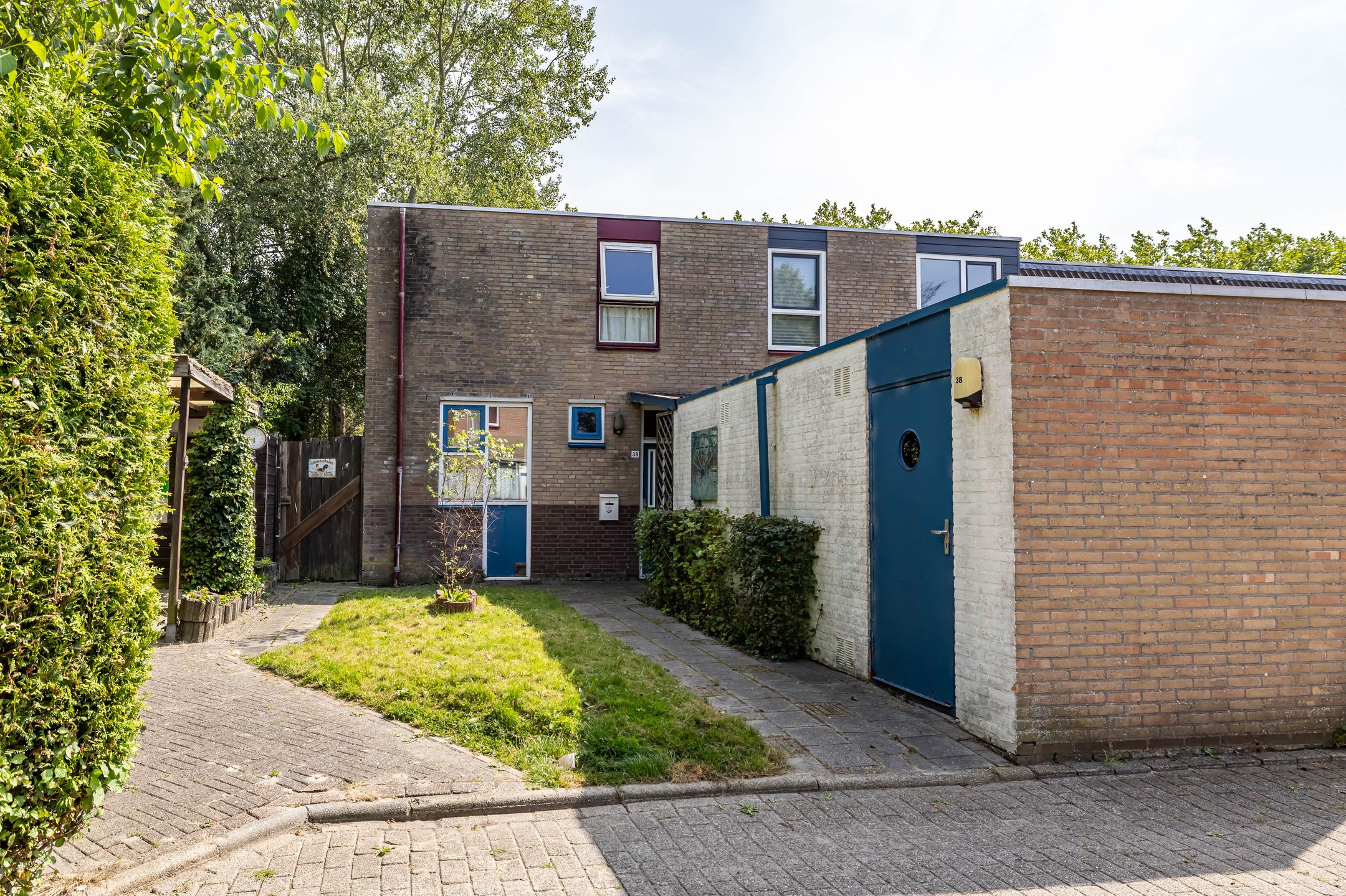 Photo 42 of Edzemaheerd 38