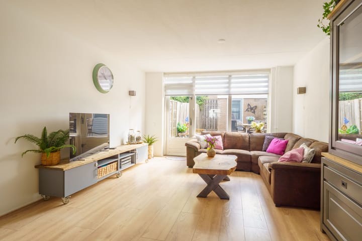 Foto 13 van Burgemeester Bletzstraat 1-D