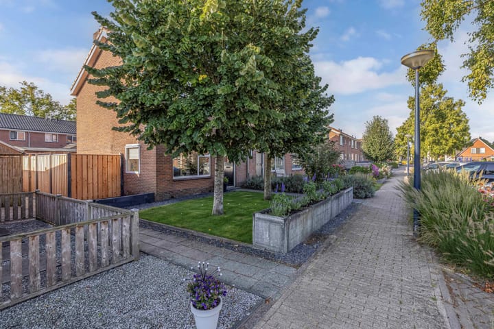 Foto 3 van Burg G H Mulierstraat 24