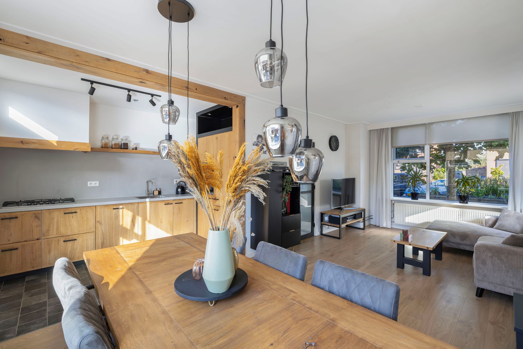 Foto 15 van Burg G H Mulierstraat 24