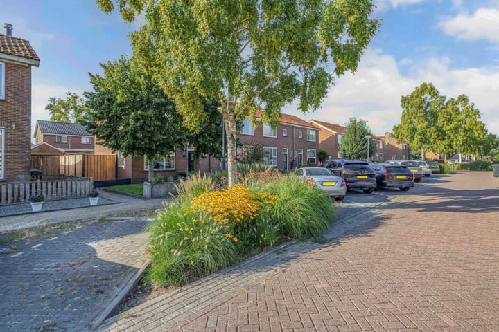 Foto 4 van Burg G H Mulierstraat 24