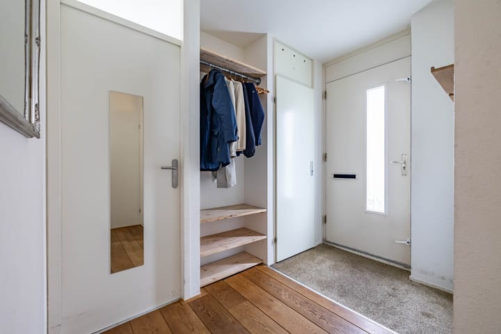 Foto 8 van L.B. Pearsonstraat 34