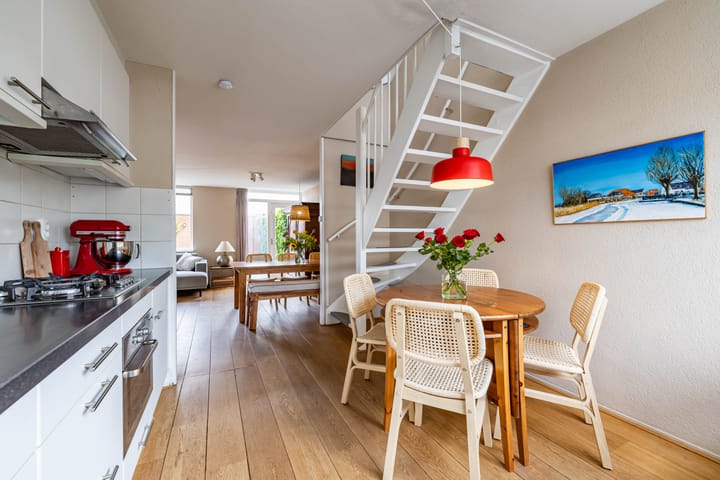 Foto 18 van L.B. Pearsonstraat 34