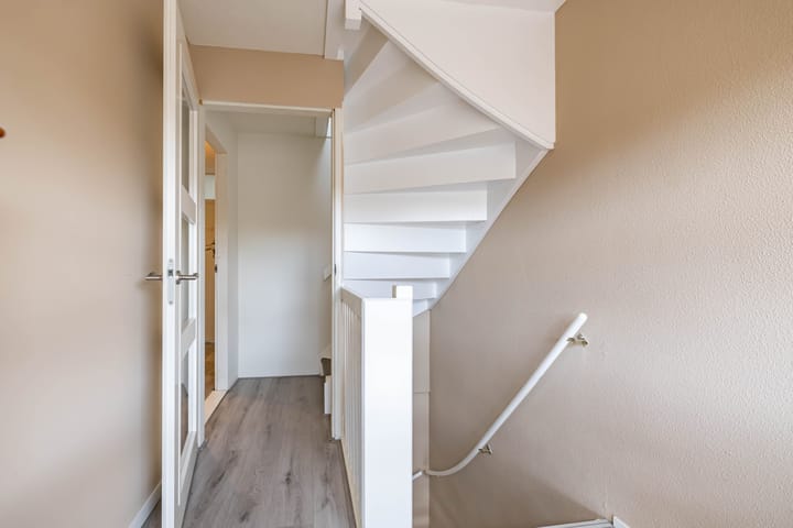 Foto 25 van L.B. Pearsonstraat 34