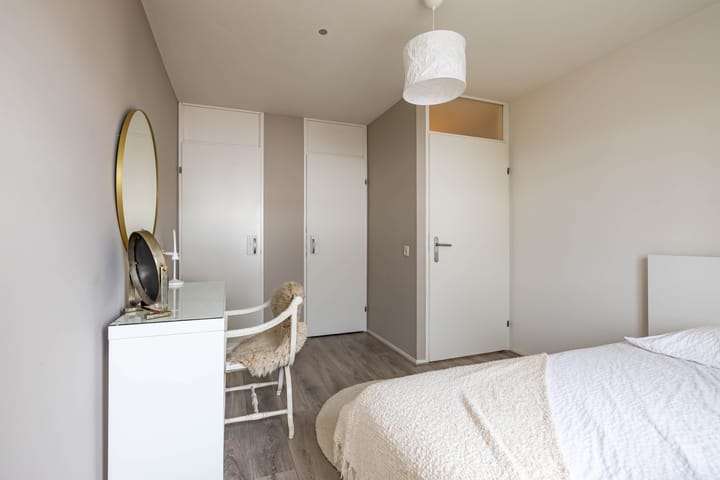 Foto 29 van L.B. Pearsonstraat 34