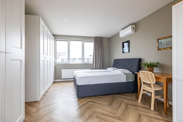 Foto 39 van L.B. Pearsonstraat 34