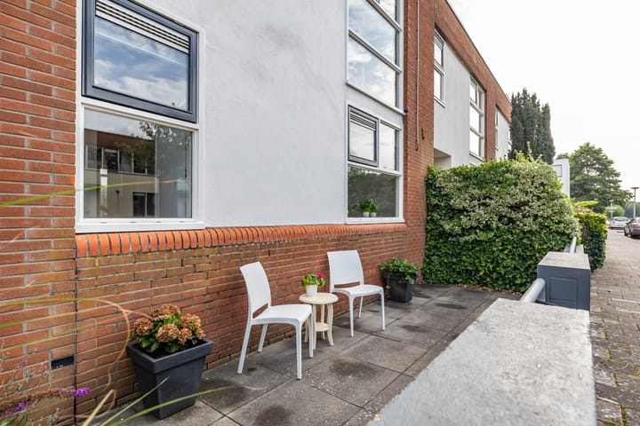 Foto 71 van L.B. Pearsonstraat 34