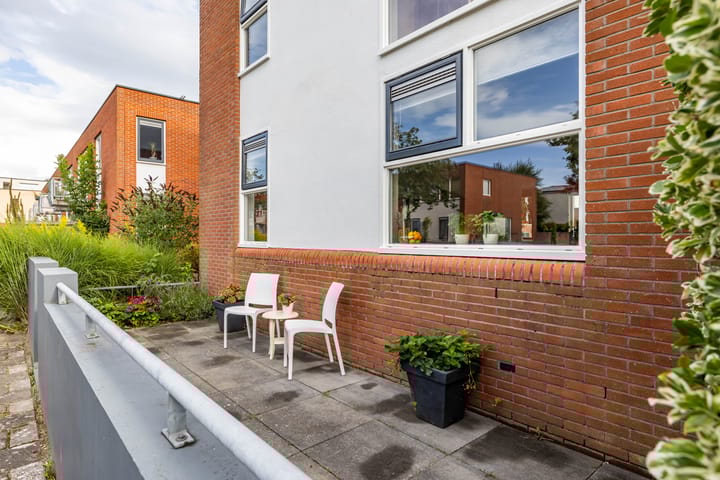 Foto 72 van L.B. Pearsonstraat 34