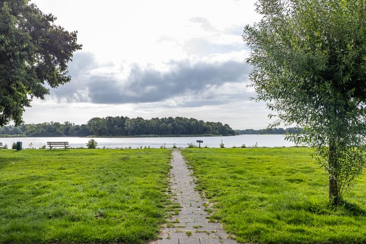 Foto 77 van L.B. Pearsonstraat 34