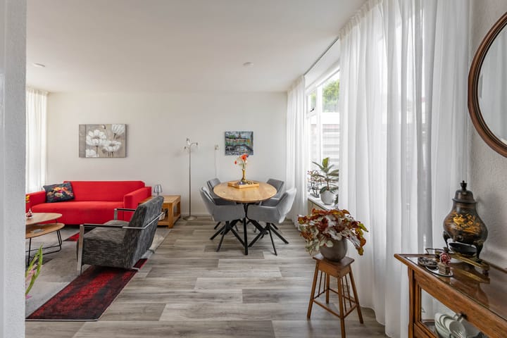 Foto 8 van Bernhardlaan 27