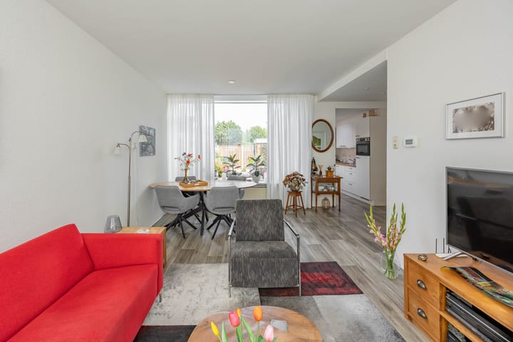 Foto 11 van Bernhardlaan 27