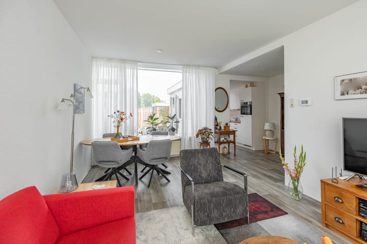 Foto 12 van Bernhardlaan 27