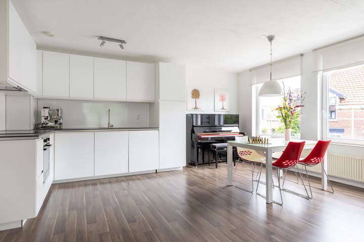 Foto 11 van Snelliuskade 6