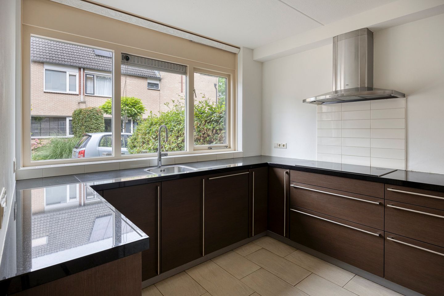 Photo 4 of C.A. Weersma-van Duinstraat 40