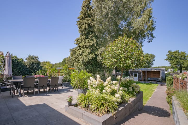 Photo 2 of Brugweg 95