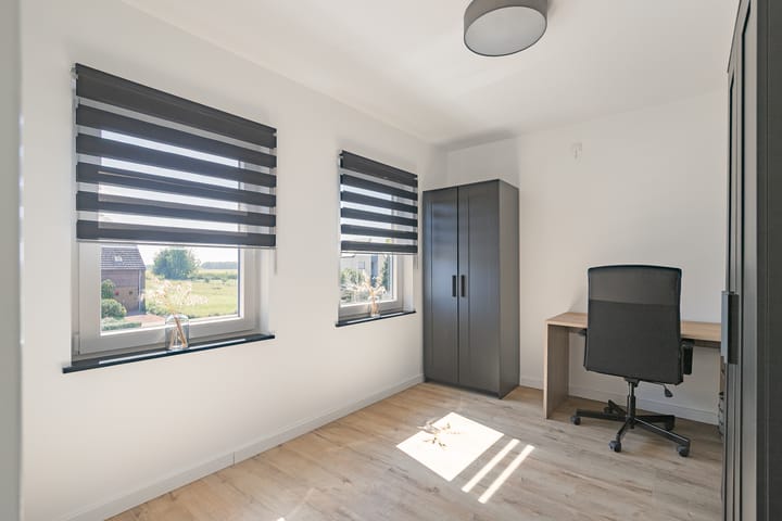 Photo 12 of Brugweg 95