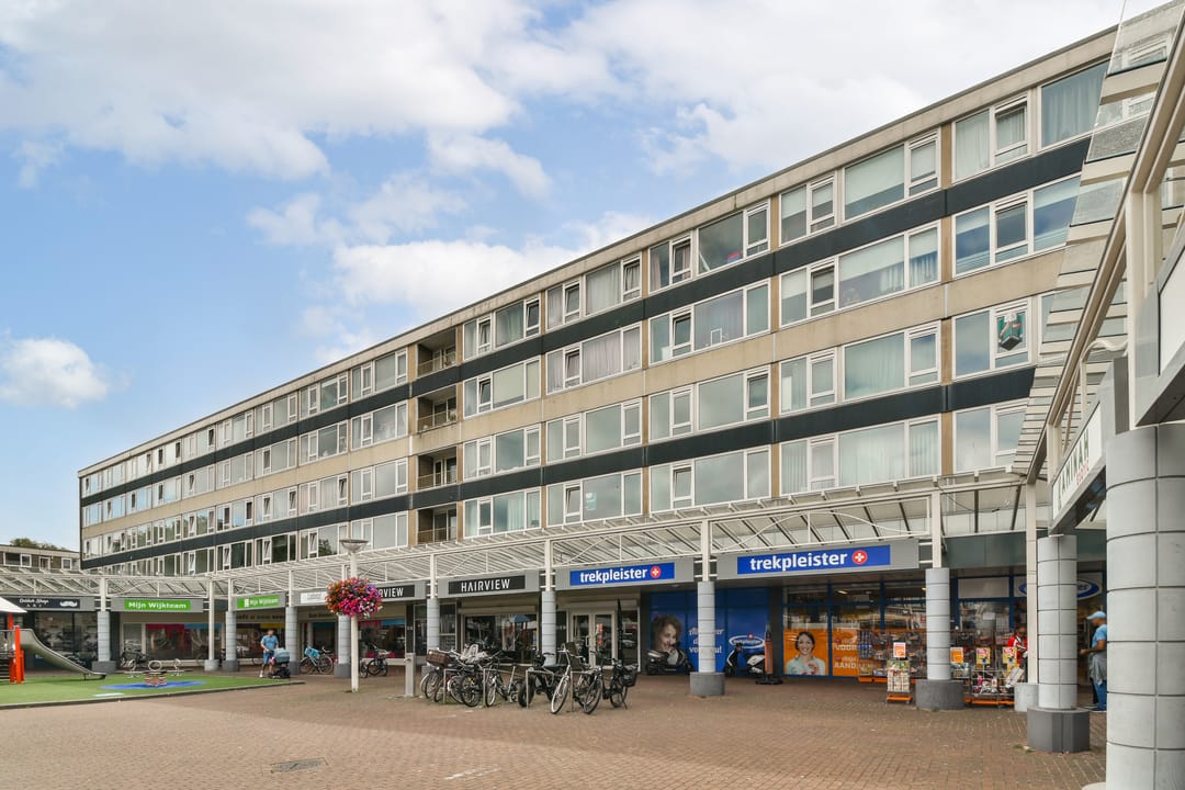 Photo 1 of Van Oldenbarneveltplein 102