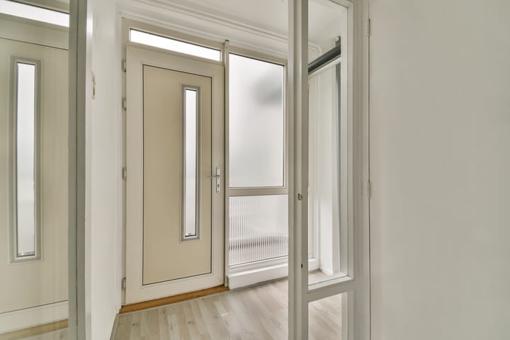 Foto 6 van Van Oldenbarneveltplein 102