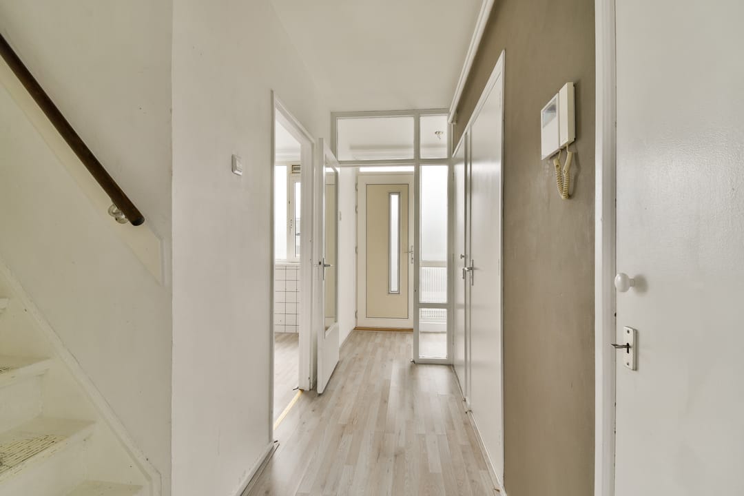 Photo 8 of Van Oldenbarneveltplein 102