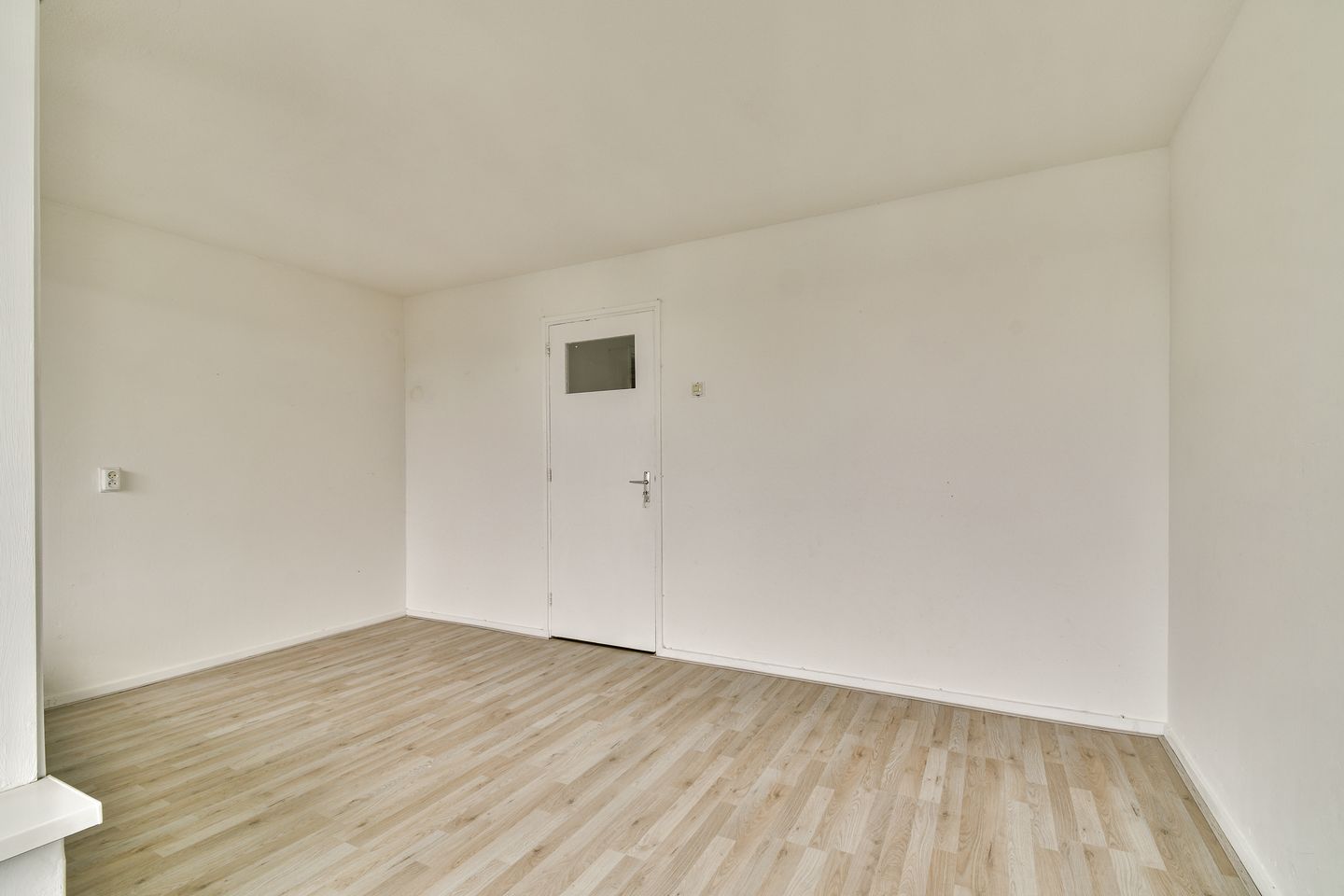 Photo 20 of Van Oldenbarneveltplein 102