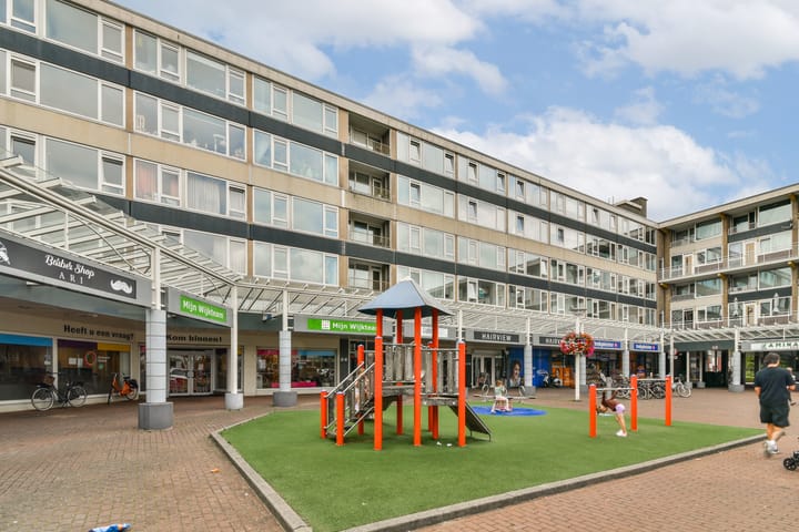 Foto 28 van Van Oldenbarneveltplein 102