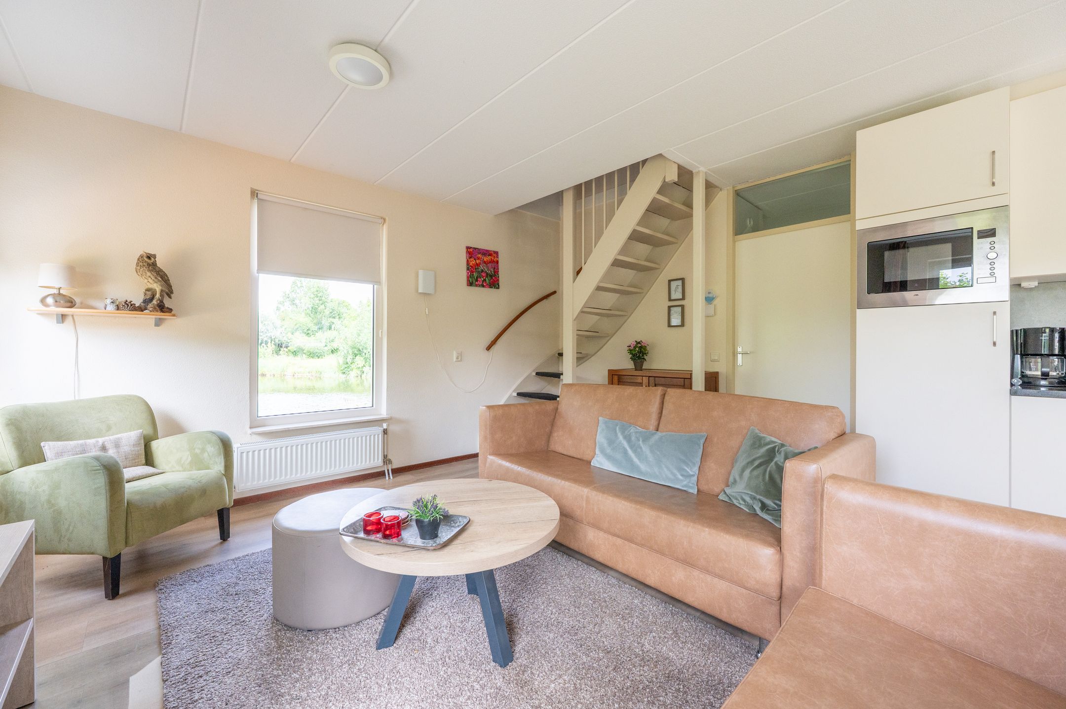 Photo 6 of De Rug 3-073