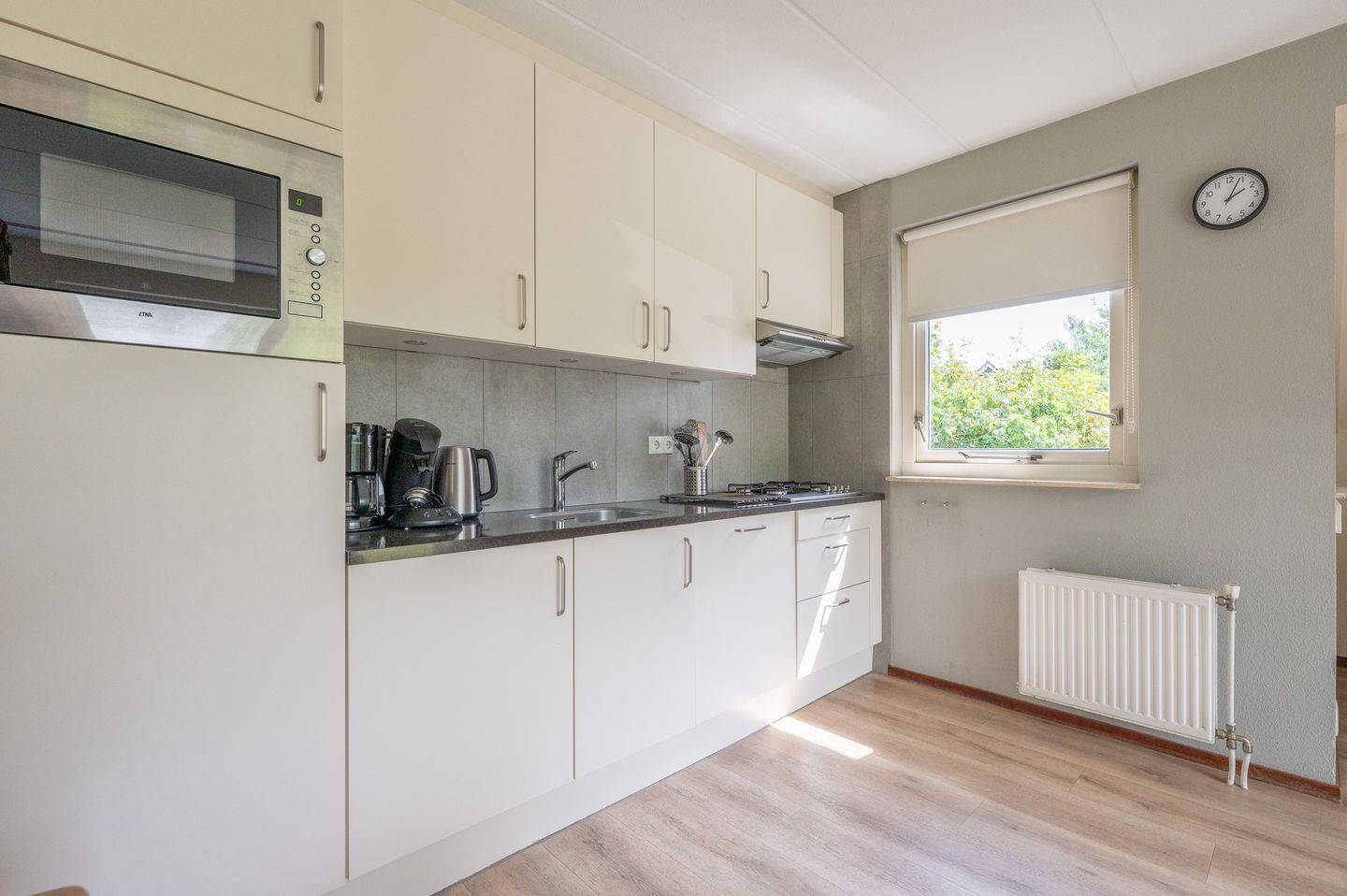 Photo 10 of De Rug 3-073