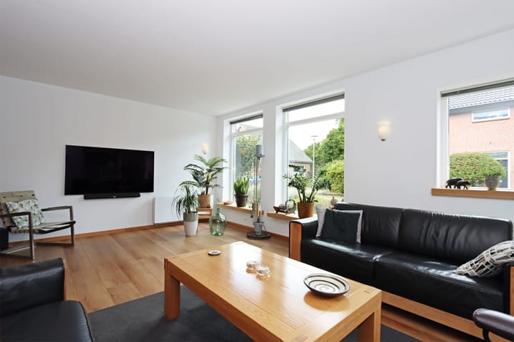 Foto 20 van van de Veldeweg 160