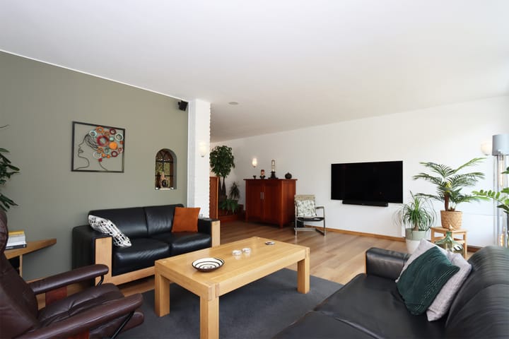 Foto 21 van van de Veldeweg 160