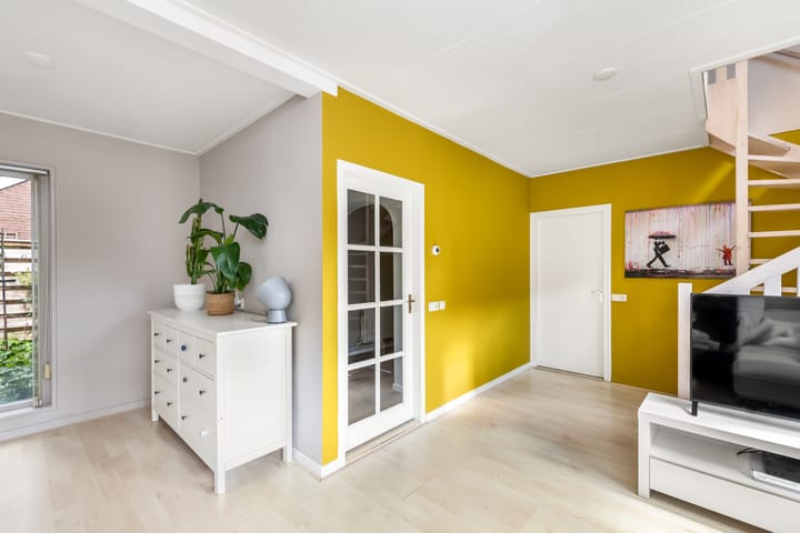 Photo 17 of Leppa 60