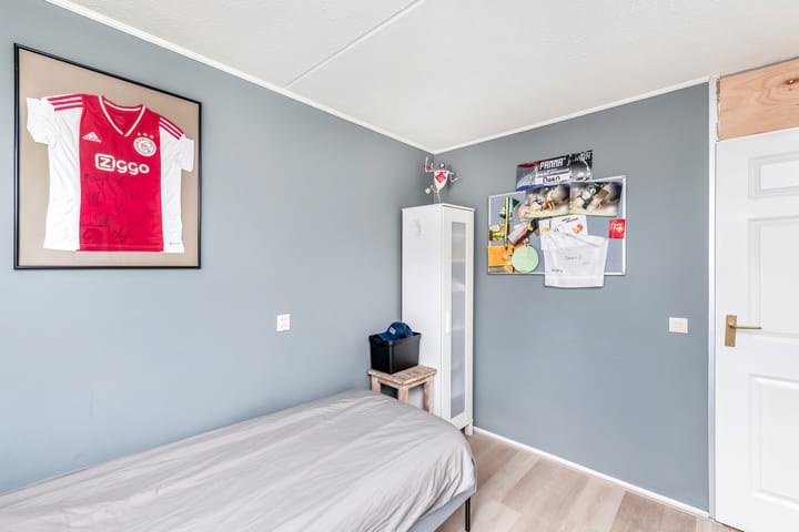 Photo 34 of Leppa 60