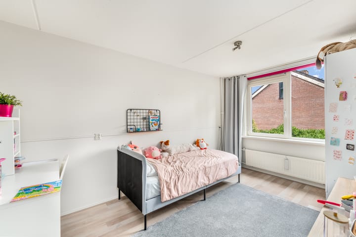 Photo 38 of Leppa 60