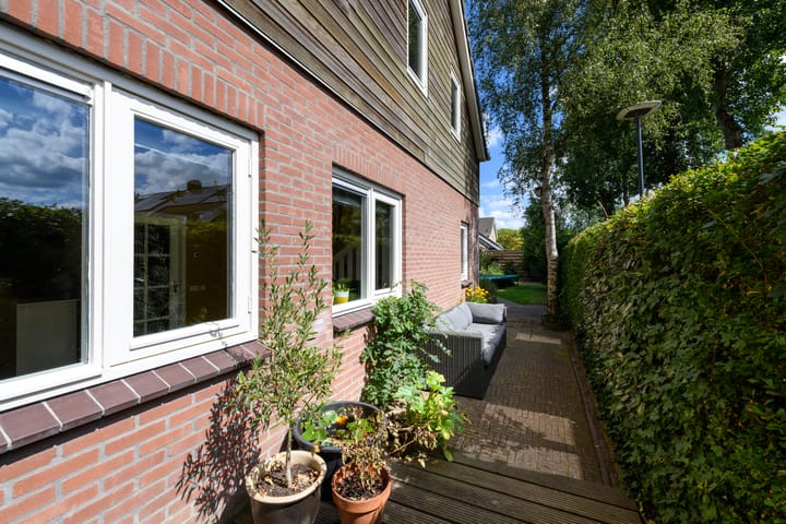 Photo 54 of Leppa 60