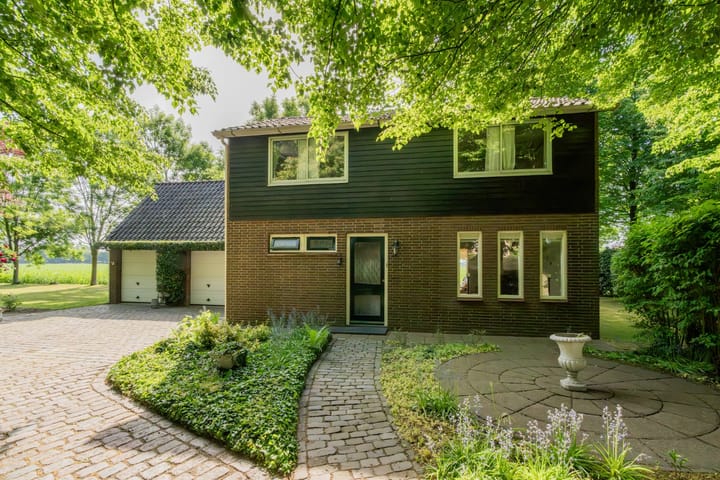 Foto 1 van Achthuizensedijk 33