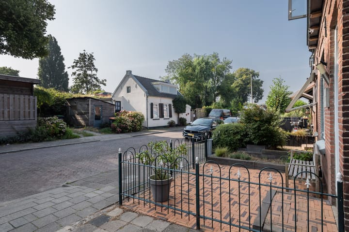 Foto 21 van Benedenrijweg 107