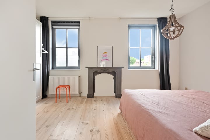 Foto 16 van Scharwoudestraat 21