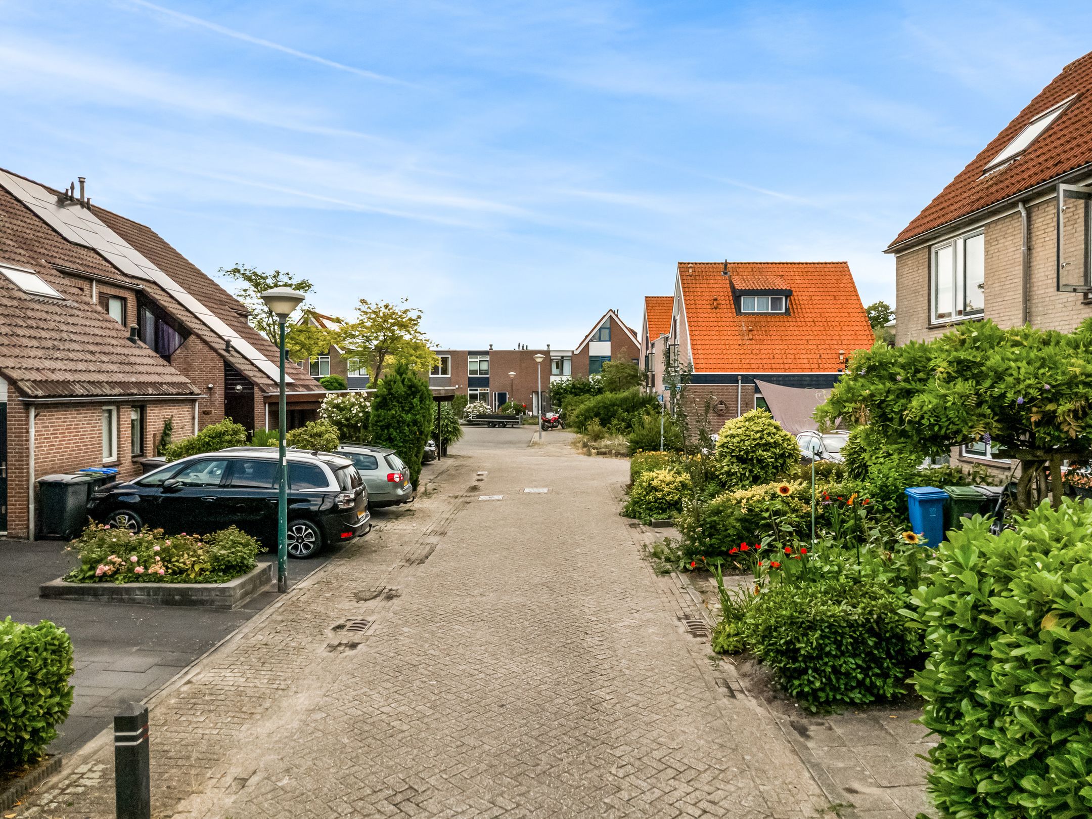 Photo 36 of Ganzerikveld 10