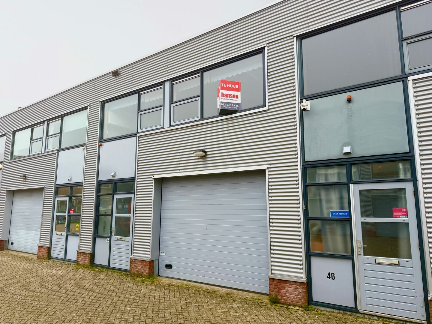View photo 2 of Wateringweg 44