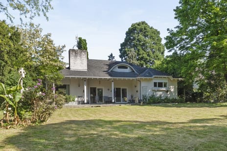 Sint Nikolaasstraat thumbnail